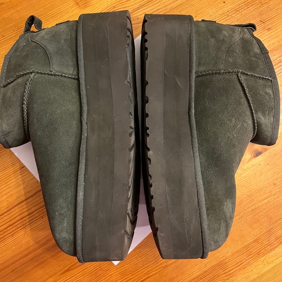 Ugg Ultra Mini Platform Women’s Sz 10 Dark Green Gently Worn Once - Picture 7 of 10
